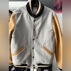Dehen varsity jacket , wool and leather. Like new .. excellent condition